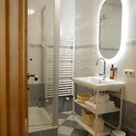Apartament Hygge - Zentrales Altstadt-apartment In Mit Kostenfreiem Parkplatz Lüneburg