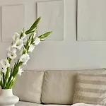 Hygge - Zentrales Altstadt-apartment In Mit Kostenfreiem Parkplatz *
