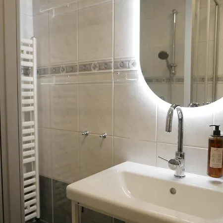Hygge - Zentrales Altstadt-apartment In Mit Kostenfreiem Parkplatz