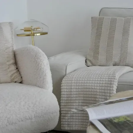 Hygge - Zentrales Altstadt-apartment In Mit Kostenfreiem Parkplatz Apartmán *