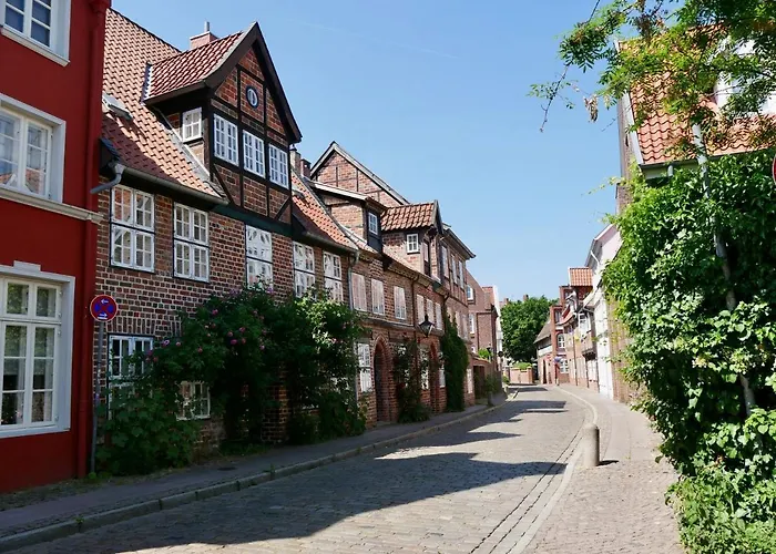Altstadt-apartment Mit Kostenfreiem Parkplatz Lägenhet Lüneburg